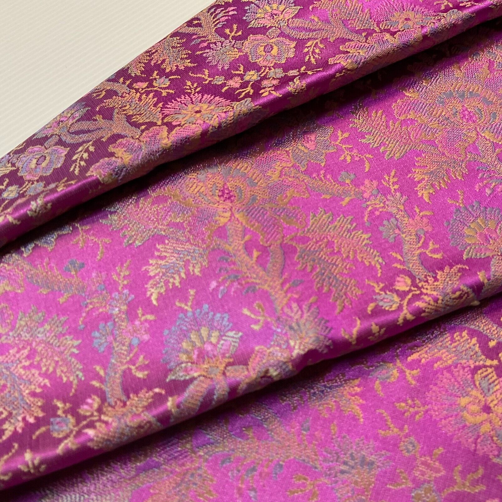 Ornamental Floral Silk Kingkhab wedding Brocade Fabric 111cm wide M1731