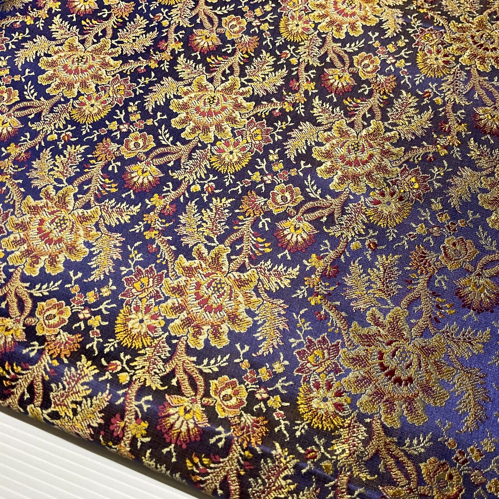 Ornamental Floral Silk Kingkhab wedding Brocade Fabric 111cm wide M1731