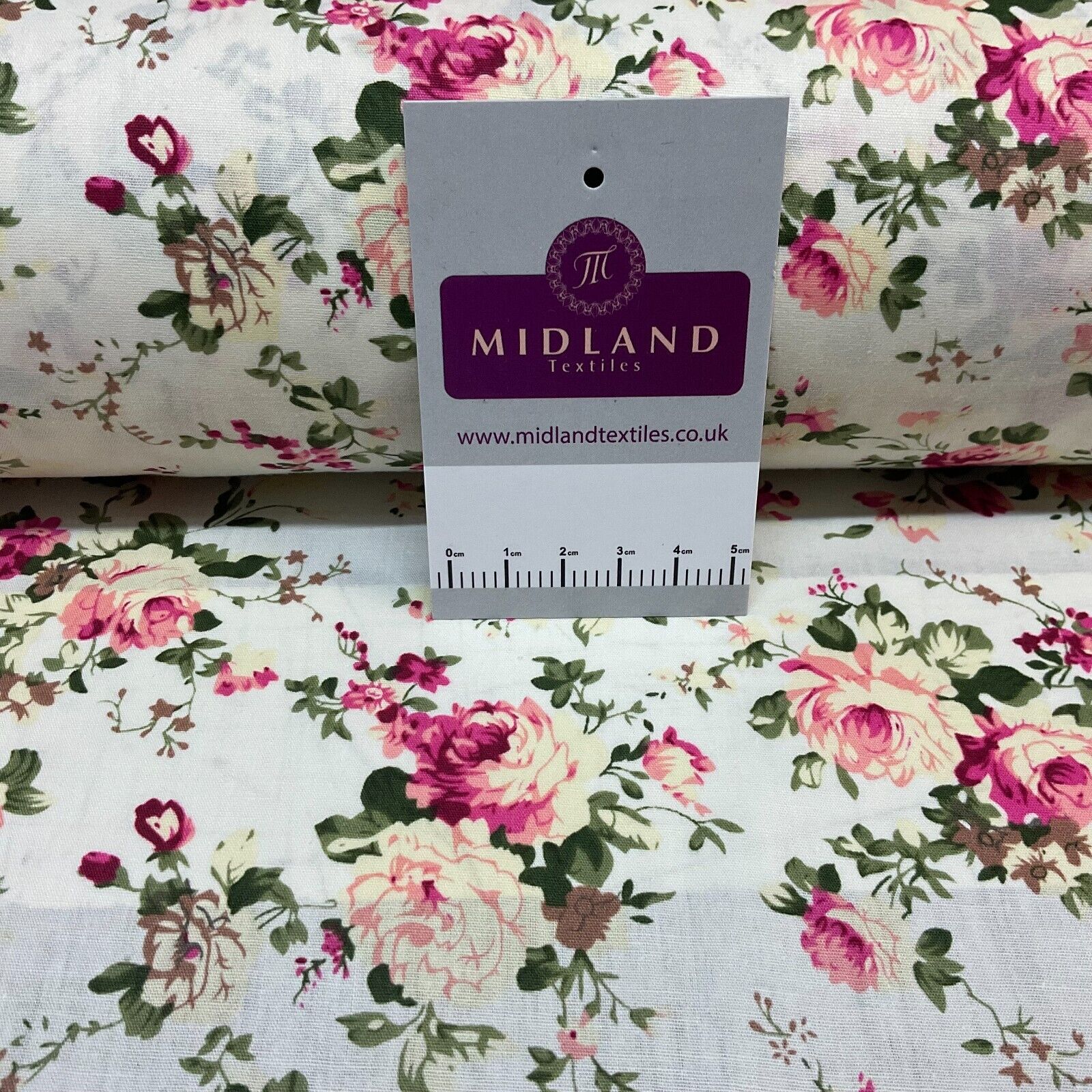 Vintage Floral 100% cotton printed dress craft fabric 150cm wide M1741