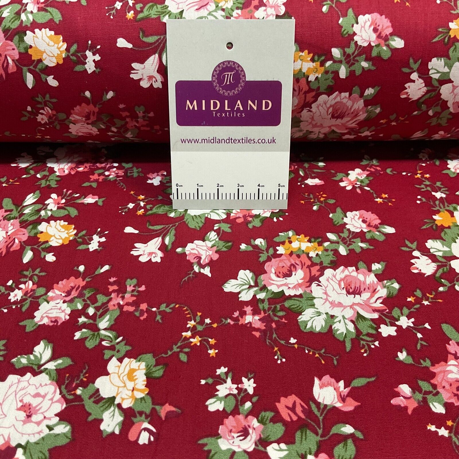 Vintage Floral 100% cotton printed dress craft fabric 150cm wide M1741