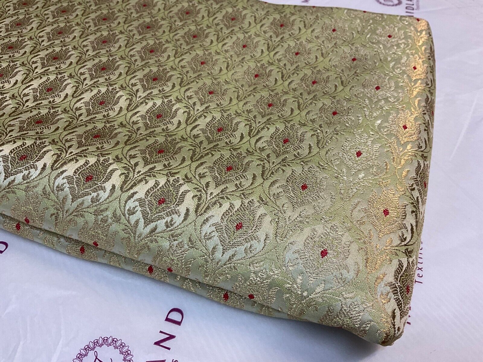 Indian Floral wedding Banarsi Brocade Fabric 114cm wide M1775