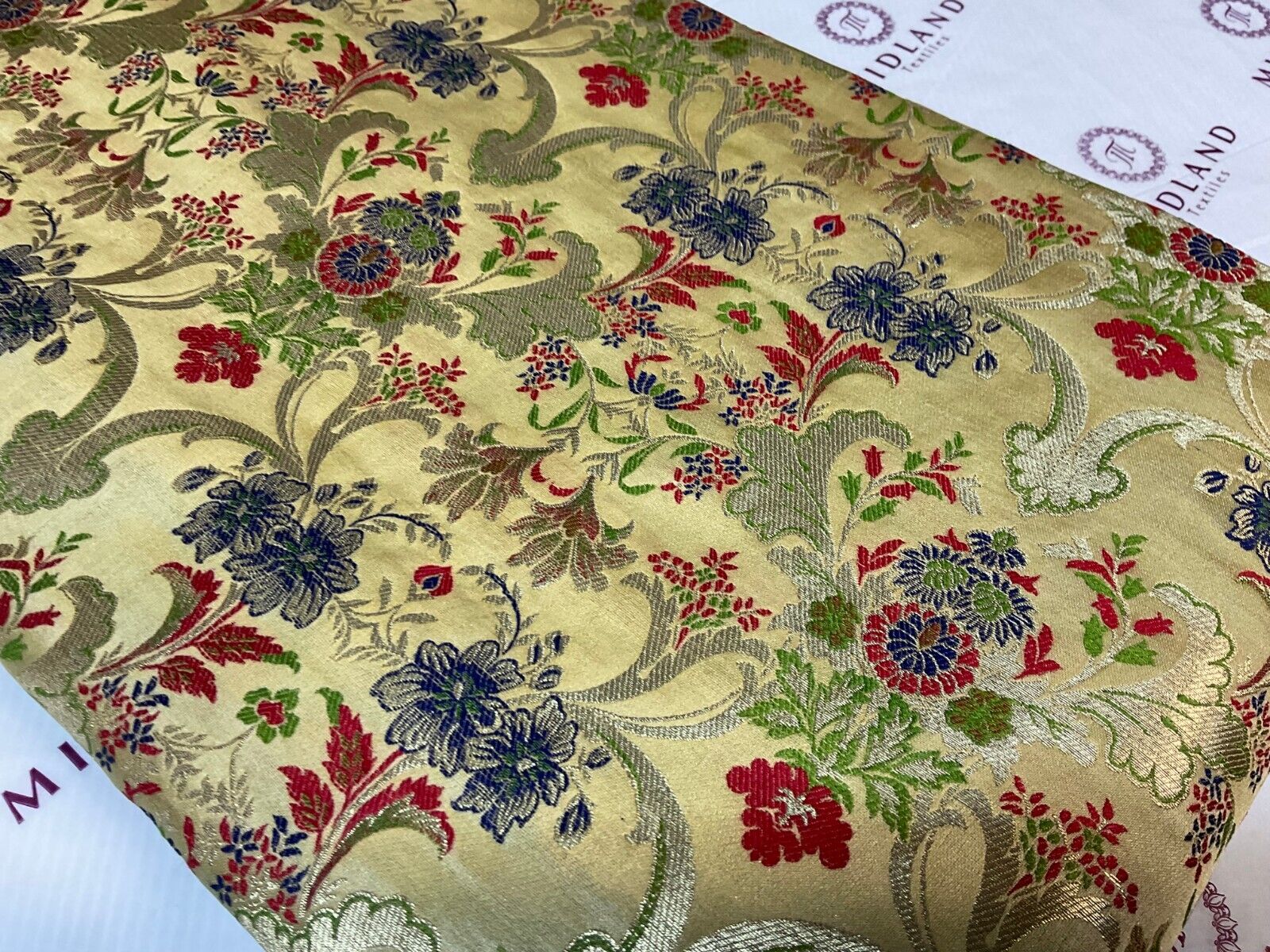 Ornamental Floral Silk Kingkhab wedding Brocade Fabric 114cm wide M1770