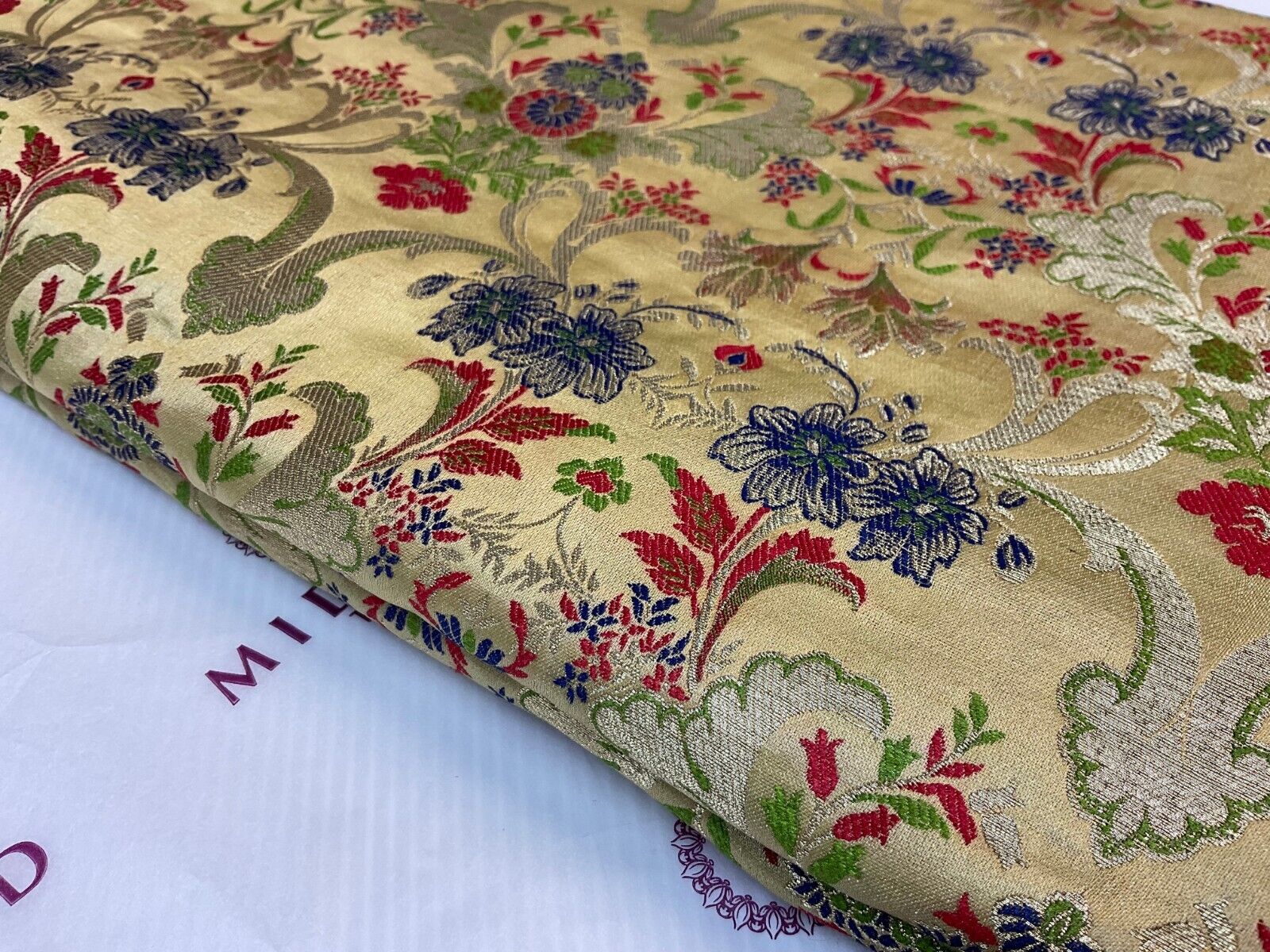 Ornamental Floral Silk Kingkhab wedding Brocade Fabric 114cm wide M1770