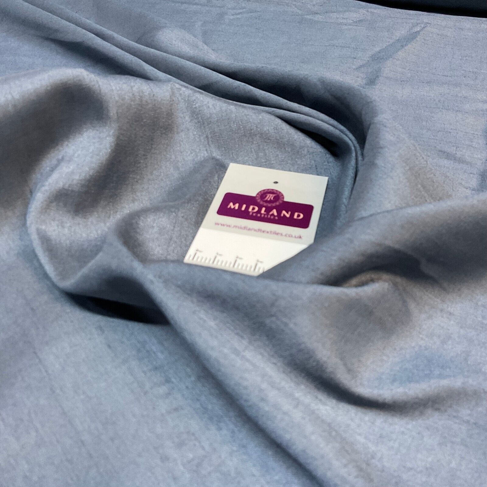 Plain Silky crepe Faux silk dress fabric 44 inches wide M1693