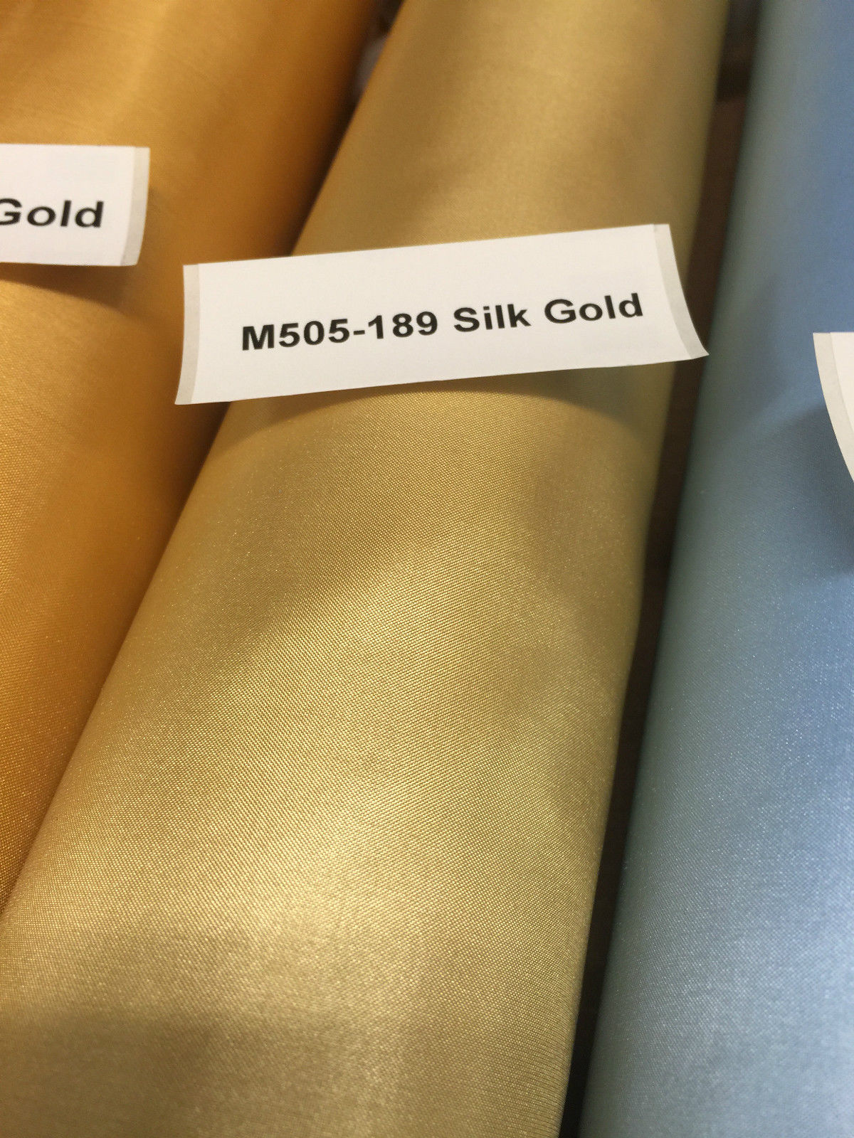 Silky Habutae Lining Fabric - 100% Polyester Non-Stretch M500