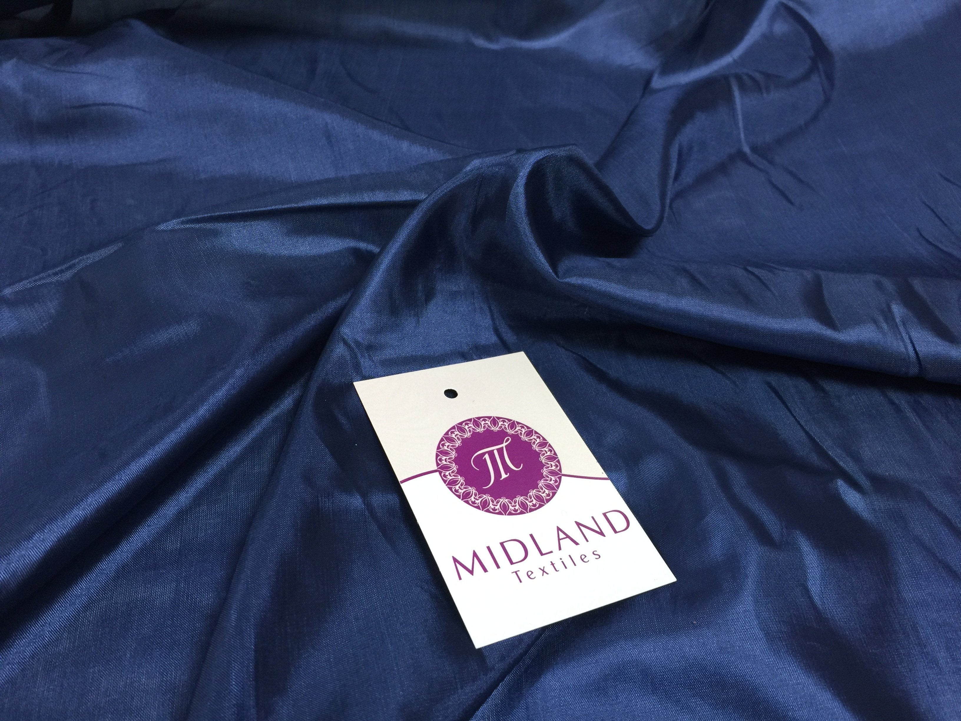 Silky Habutae Lining Fabric - 100% Polyester Non-Stretch M500