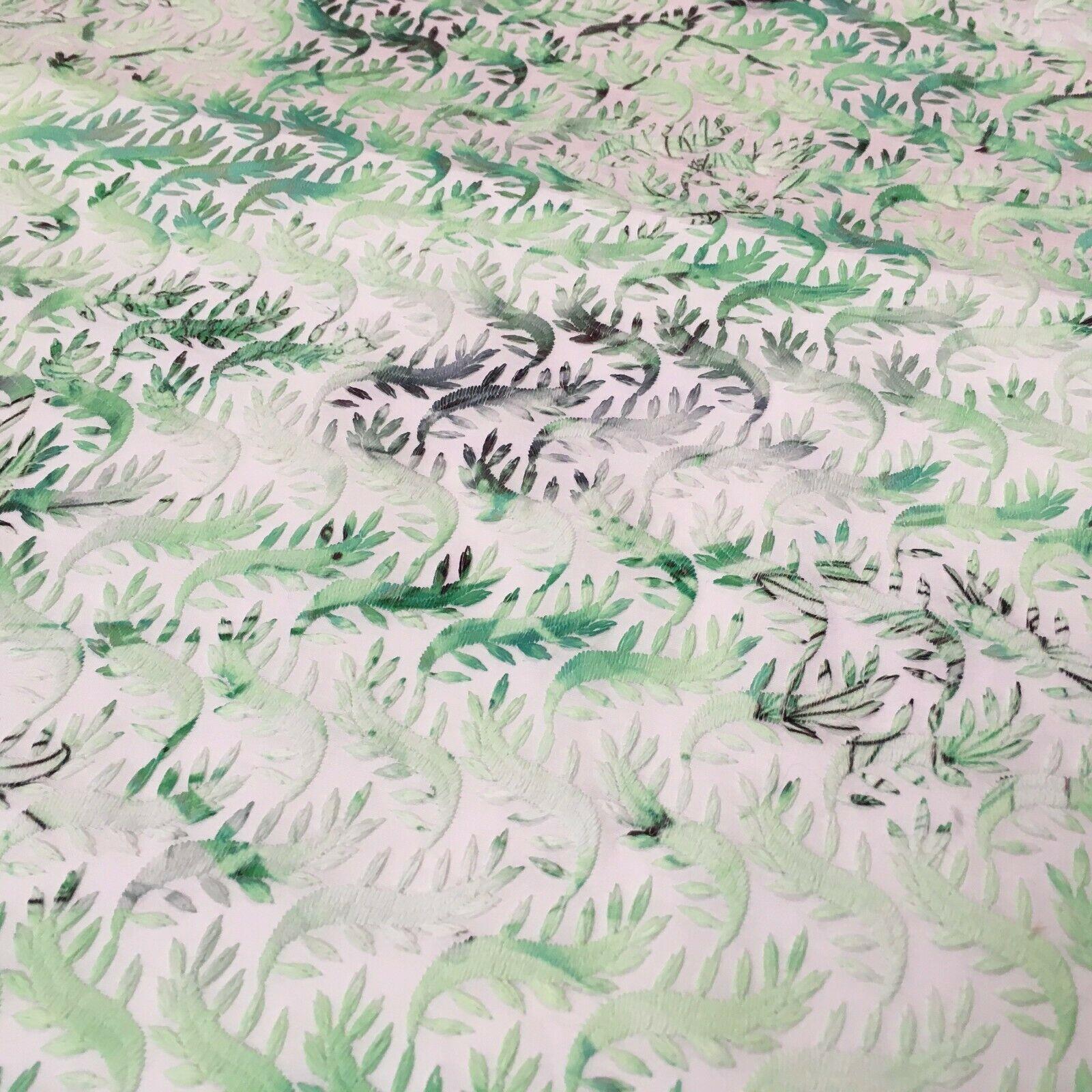 Cotton broderie anglaise Border double scalloped fabric 139cm M1197 Mtex