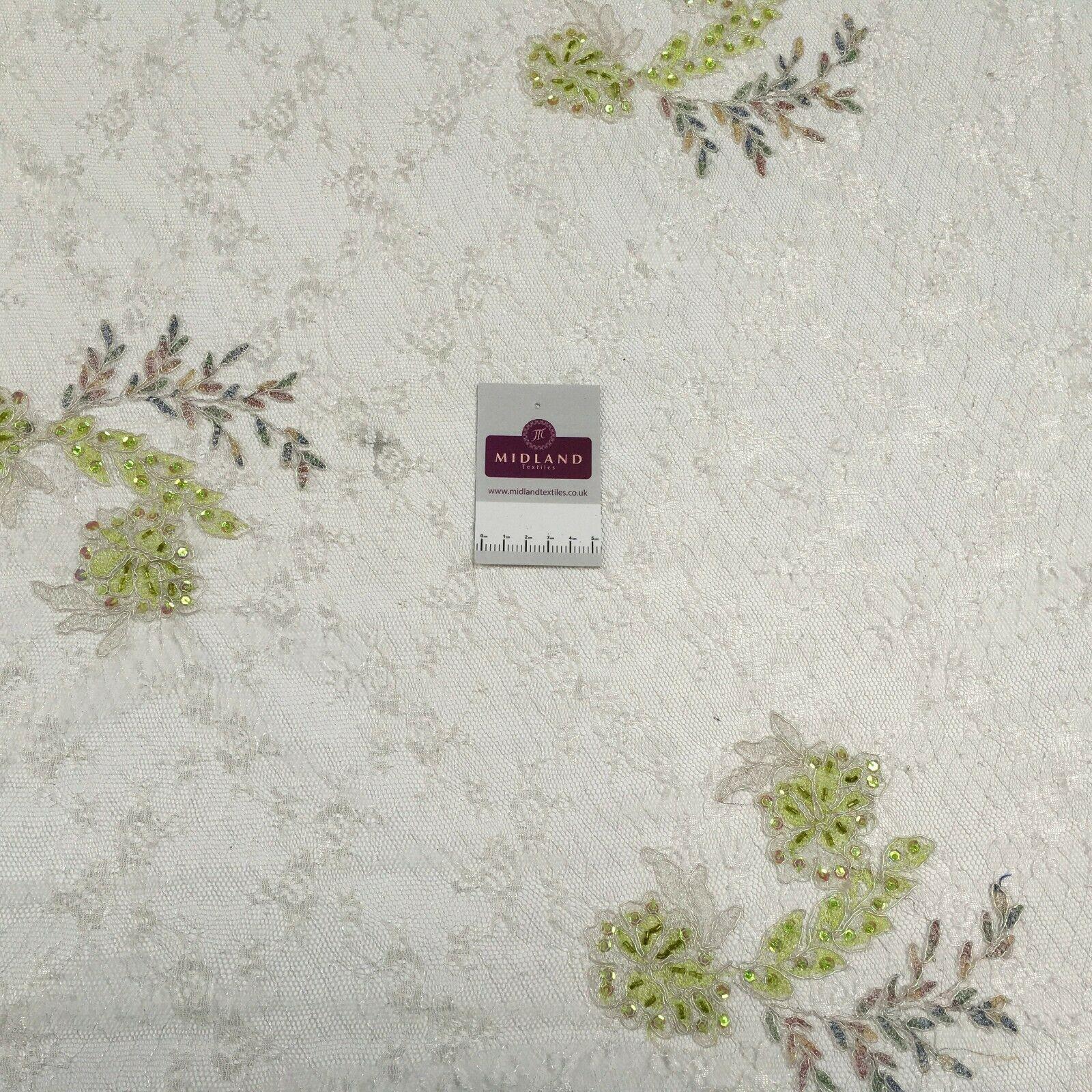 White vintage Scalloped edge Floral Sequin dress Fabric 127 cm M1385 Mtex