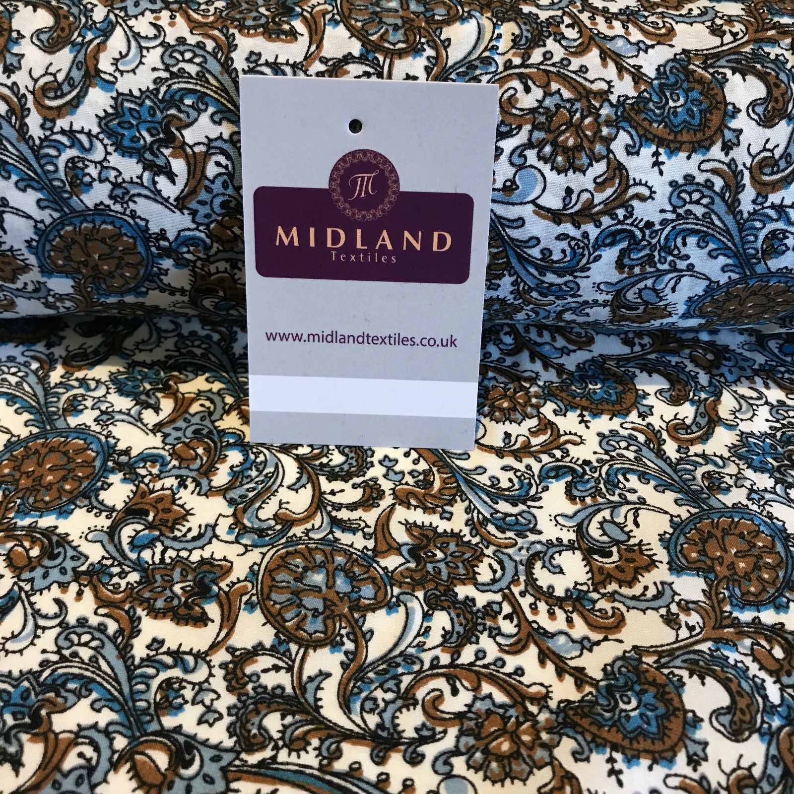 Vintage Regal Ornamental Poly Cotton Printed Dress Fabric 45' M29 Mtex