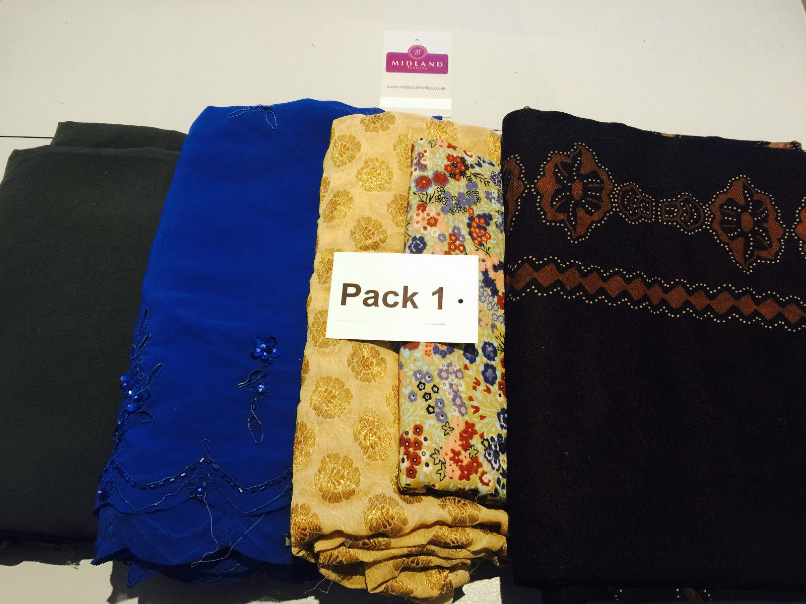 Mixed Assorted fabric Pack of 5 remnants patchwork quilting crafting M630 Mtex