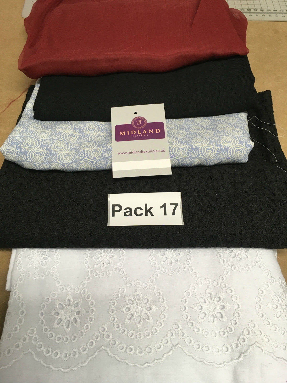 Mixed Assorted fabric Pack of 5 remnants patchwork quilting crafting M630 Mtex