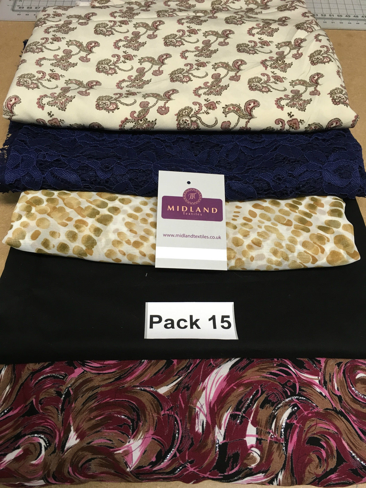 Mixed Assorted fabric Pack of 5 remnants patchwork quilting crafting M630 Mtex