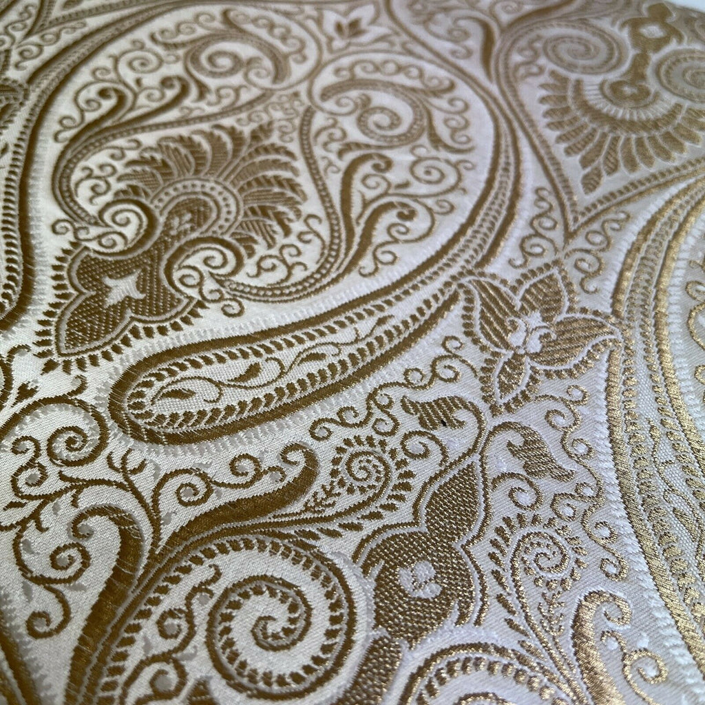 Ornamental paisley gold metallic print Indian banarsi Brocade fabric M1537 Mtex