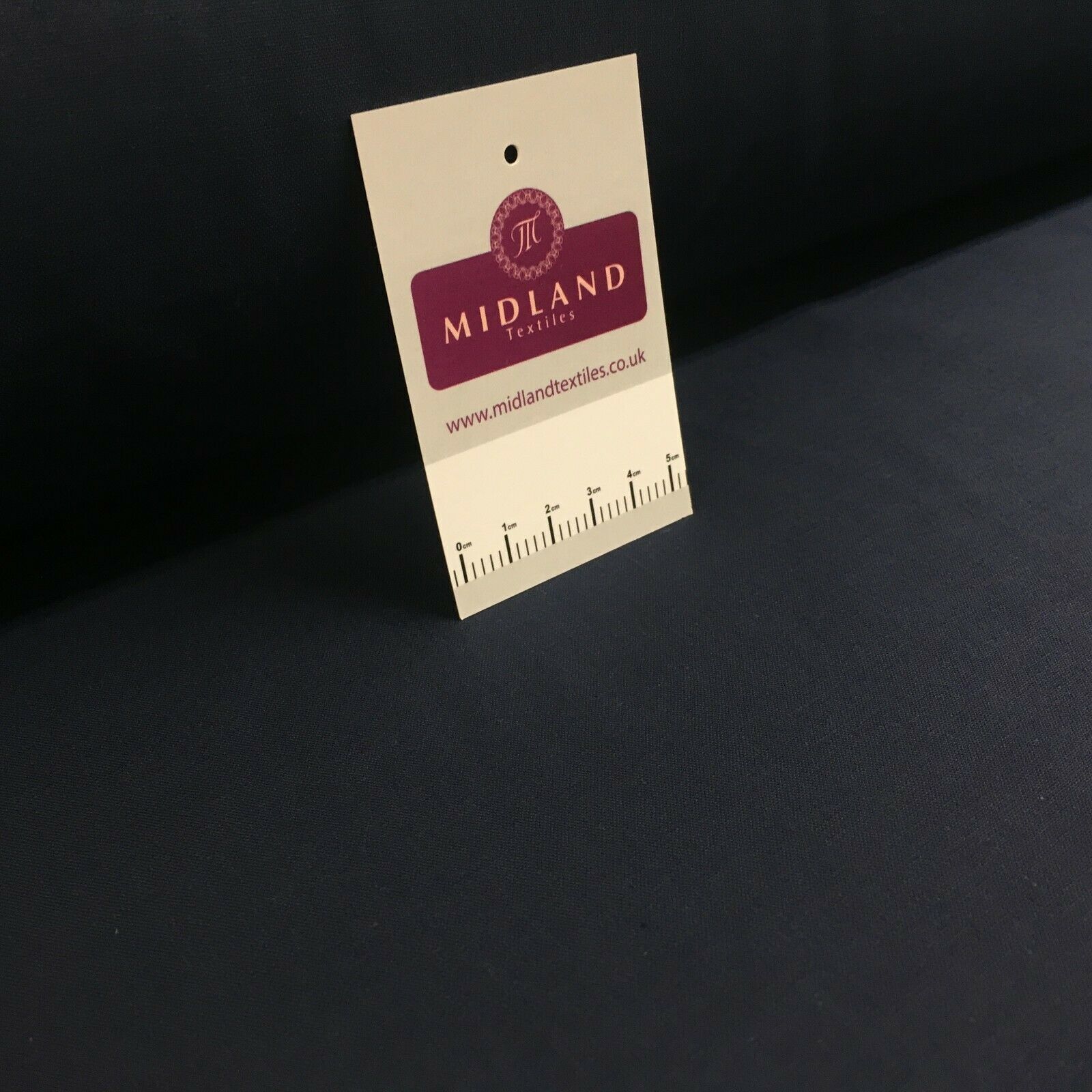 Poly Cotton Sheeting fabric ideal for bedding, backdrops & Crafting M1423