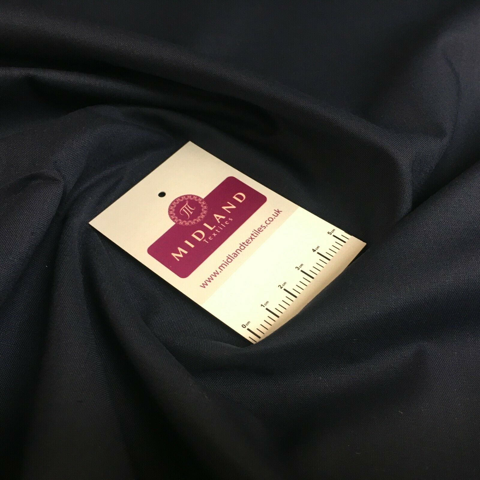 Poly Cotton Sheeting fabric ideal for bedding, backdrops & Crafting M1423