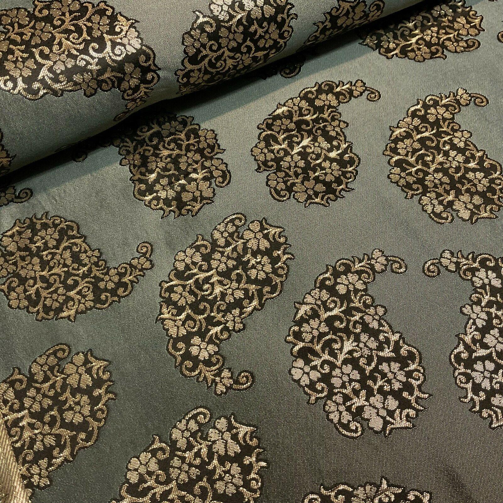 Paisley Brocade Wedding Banarsi Fabric 147 cm M1598