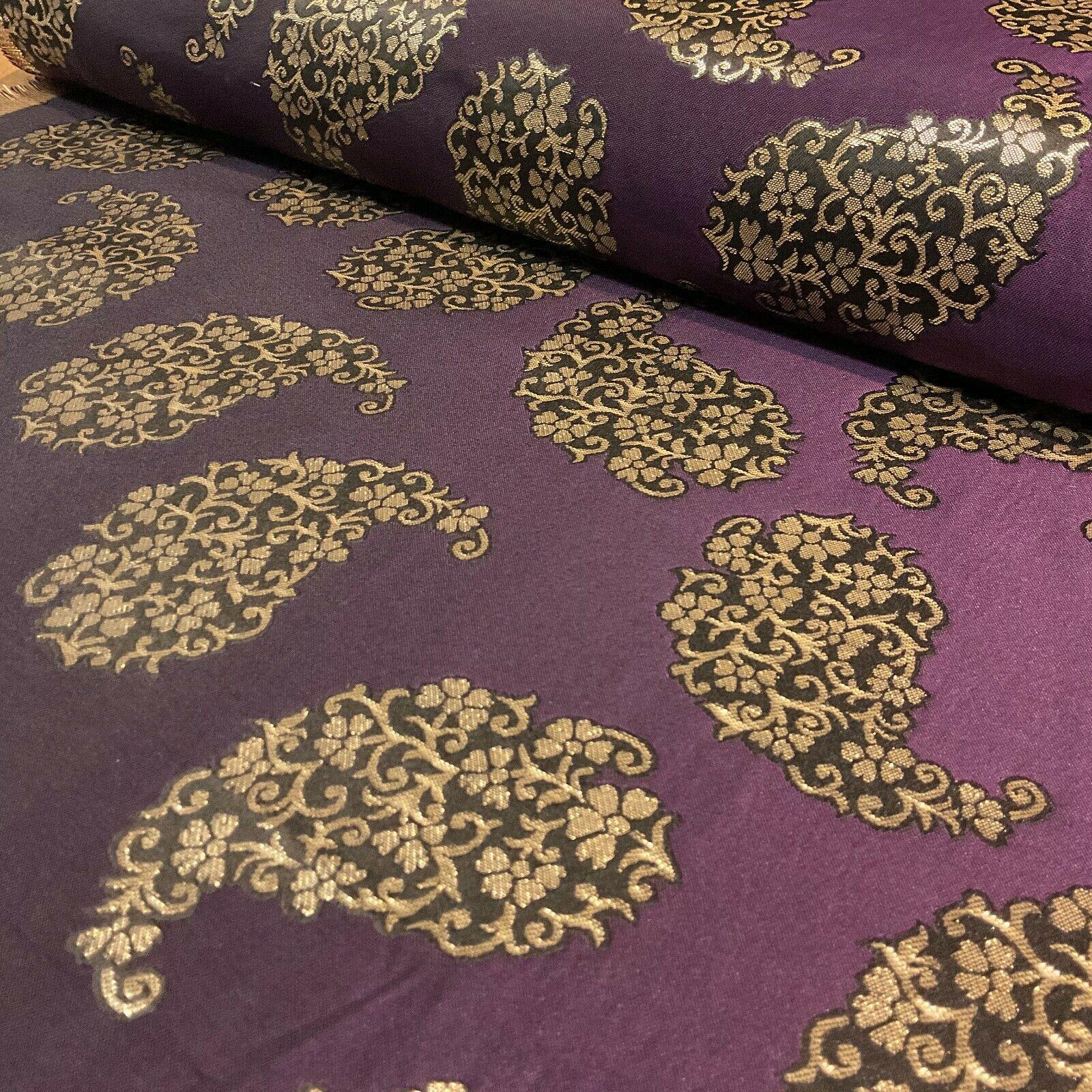 Paisley Brocade Wedding Banarsi Fabric 147 cm M1598
