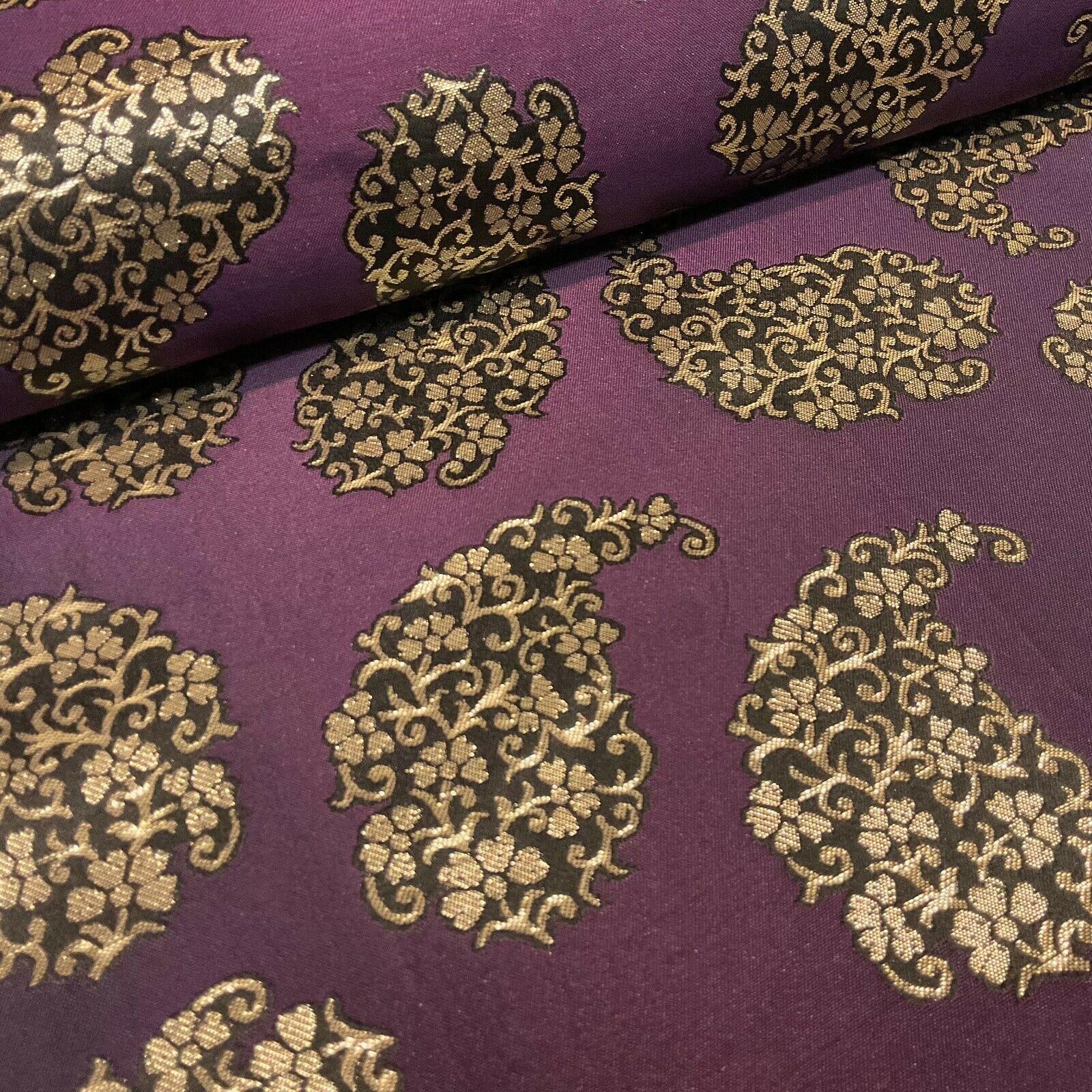 Paisley Brocade Wedding Banarsi Fabric 147 cm M1598