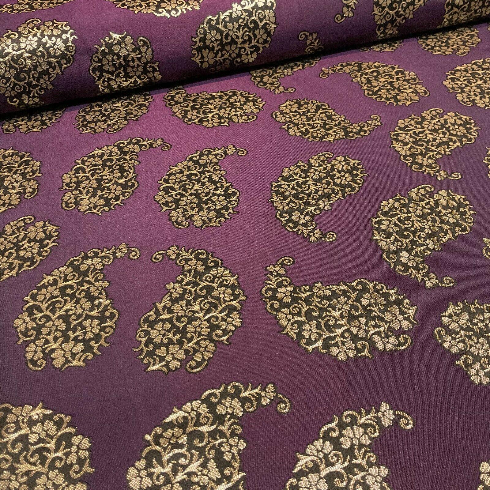 Paisley Brocade Wedding Banarsi Fabric 147 cm M1598