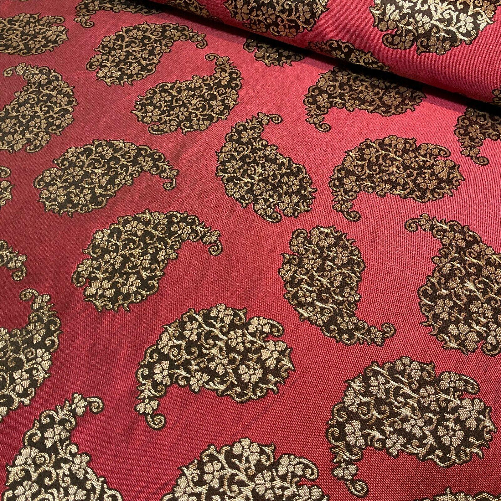 Paisley Brocade Wedding Banarsi Fabric 147 cm M1598