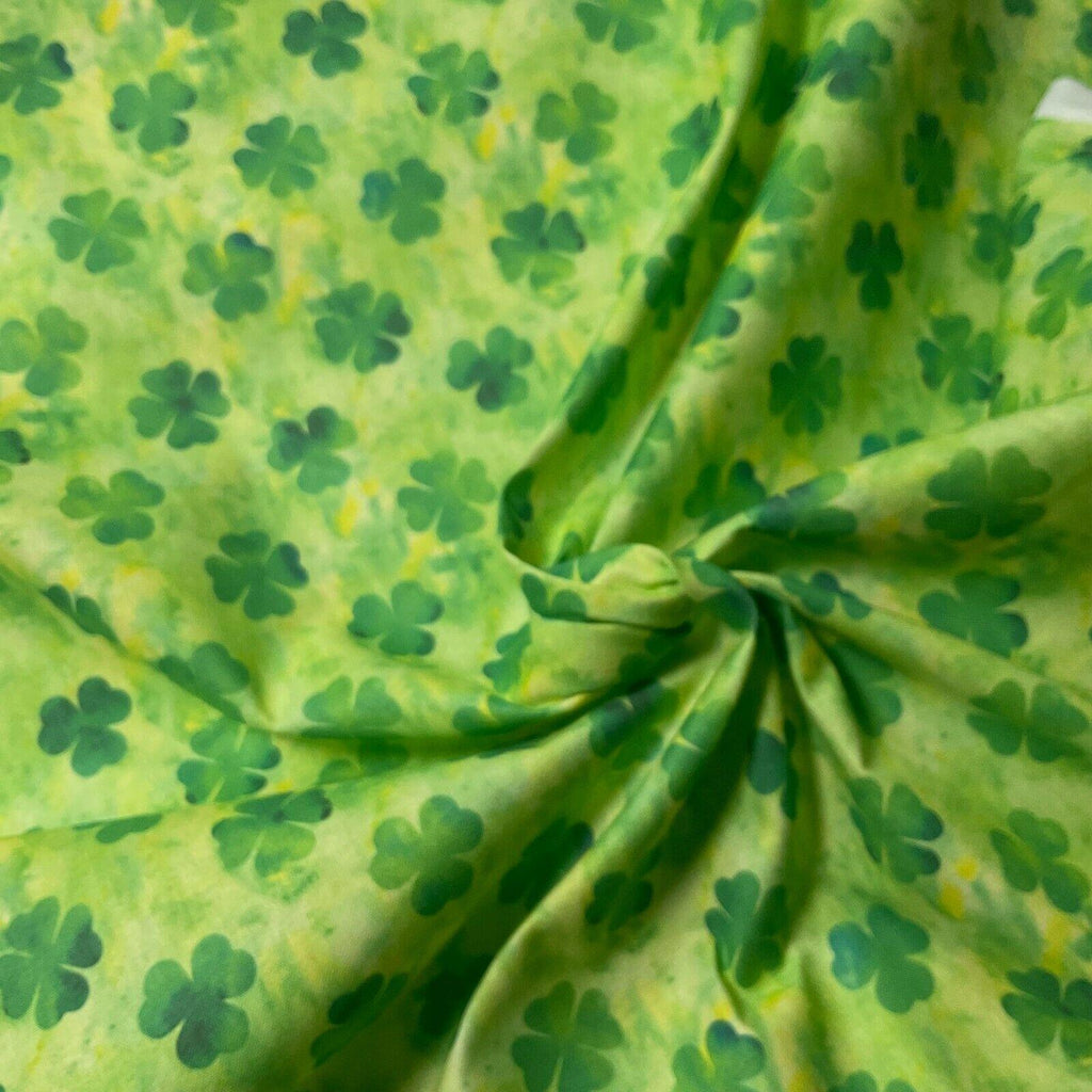 Irish Luck Shamrock St Patricks Day 100% Cotton Printed Fabric 114cm M1582