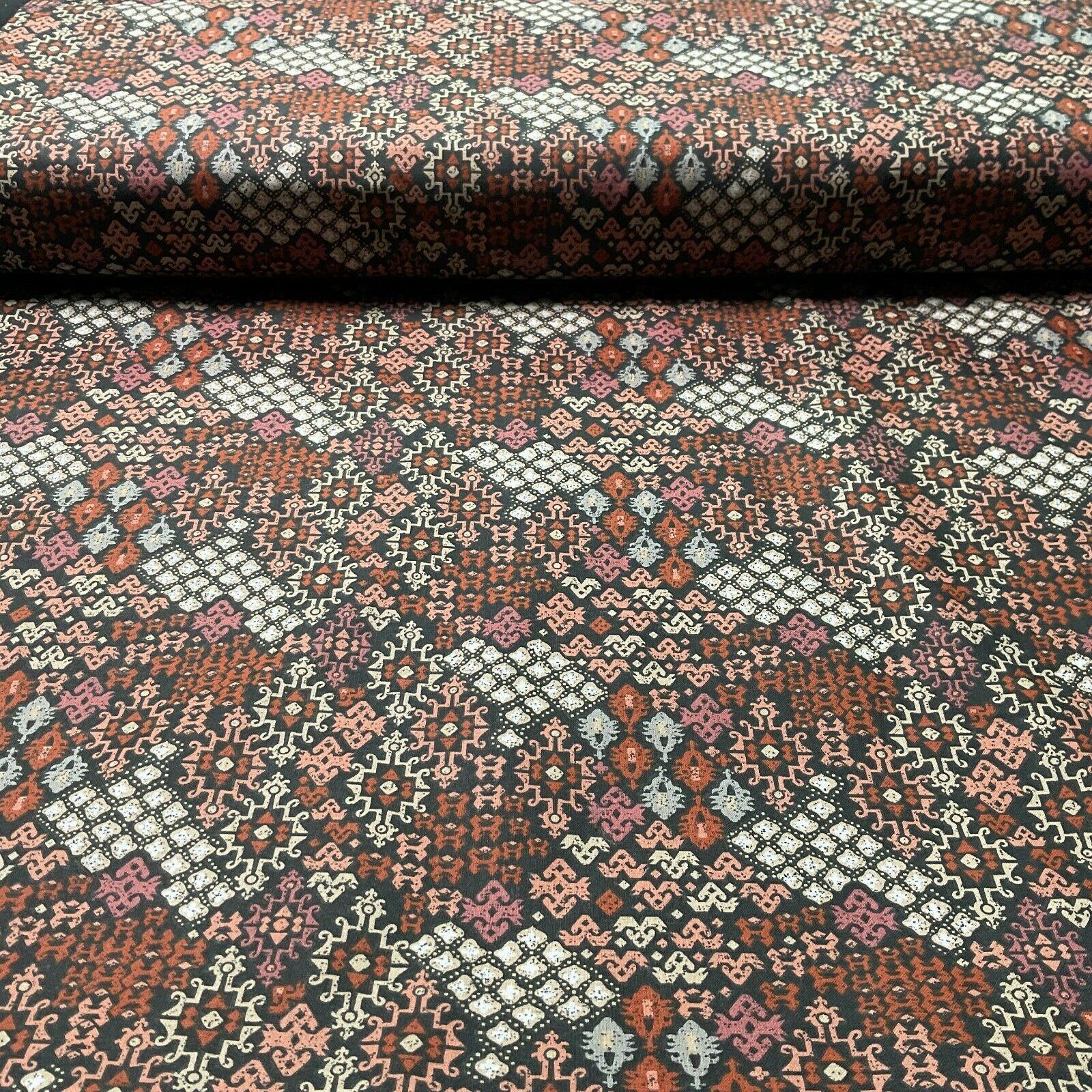 Digital Printed Various Designs 100% Cotton crafting Fabric 160cm M1581