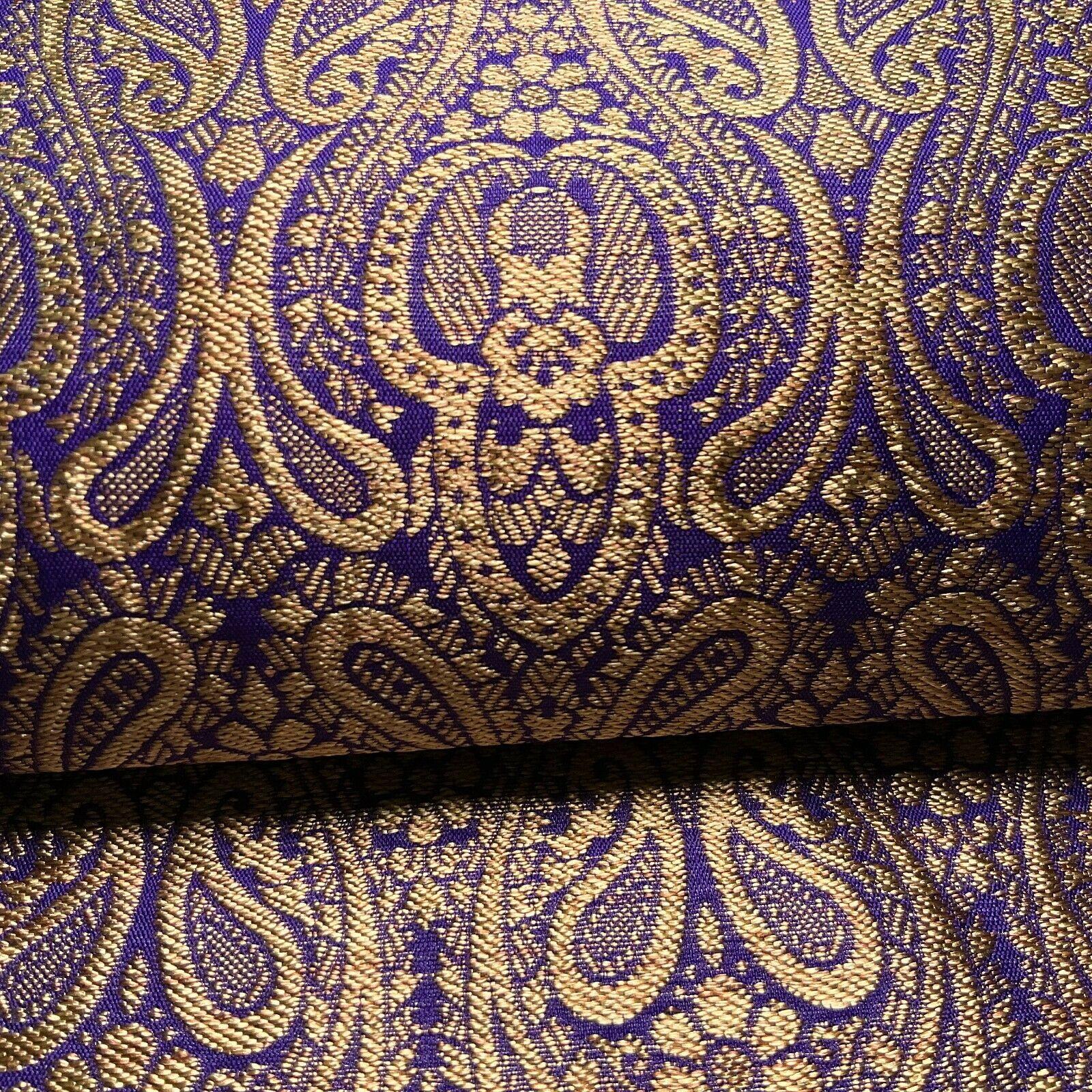 Double Paisley Brocade Wedding Banarsi Fabric 147 cm M1566
